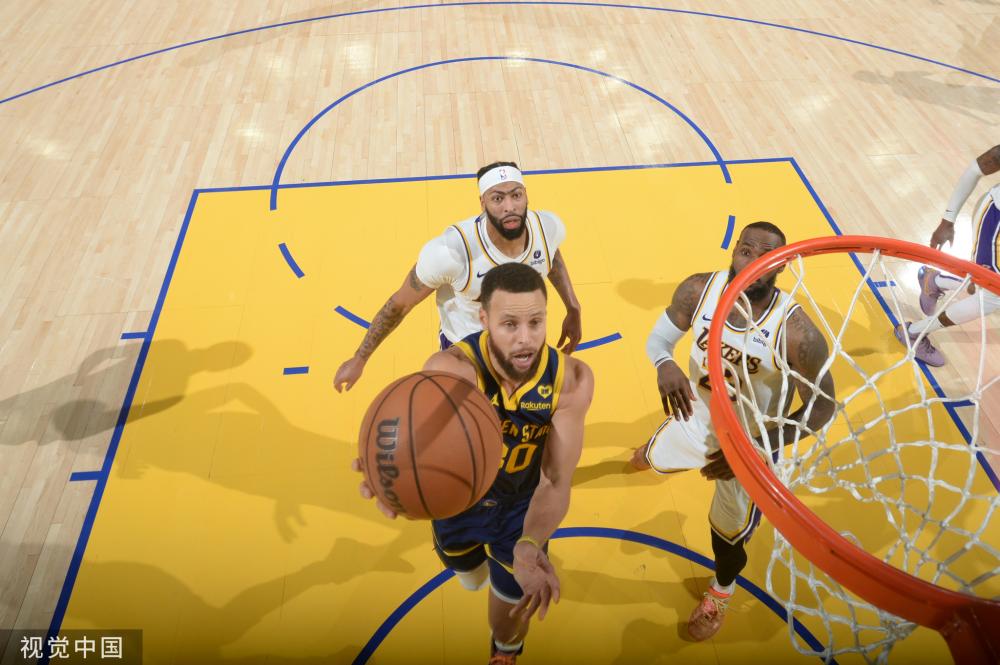 他在俱乐部 他在俱乐部