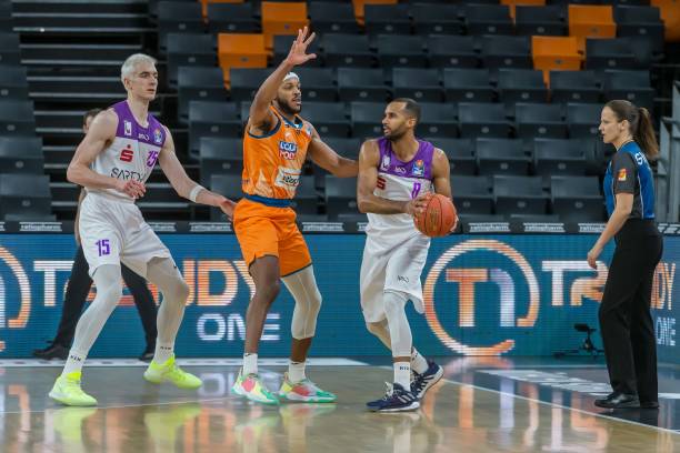 从战术层面 从战术层面